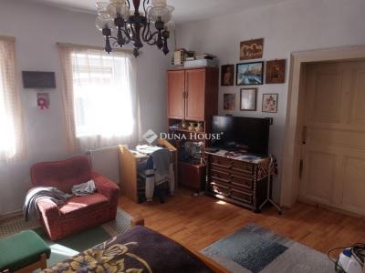 Eladó családi ház Pécel