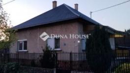 Eladó családi ház Monor