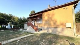 Eladó családi ház Mende