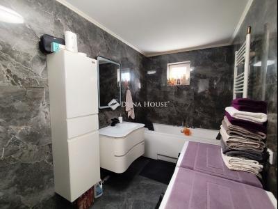 Eladó családi ház Vecsés