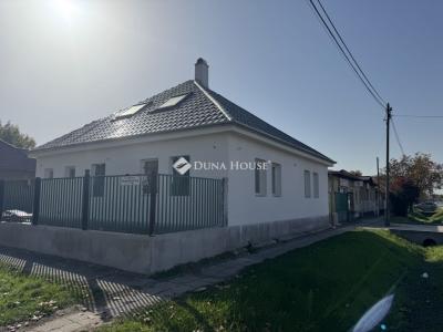 Eladó családi ház Monor