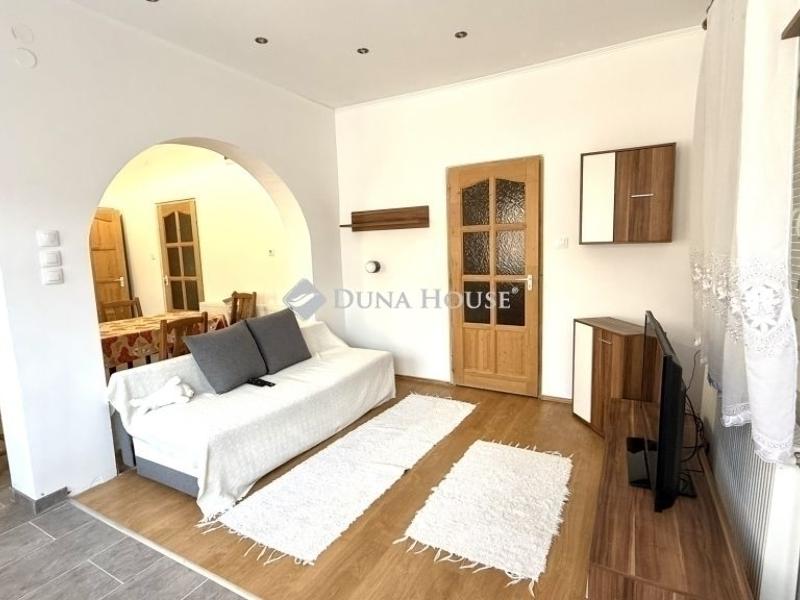 Eladó családi ház Mende