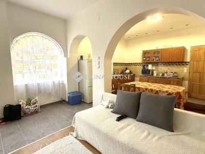 Eladó családi ház Mende