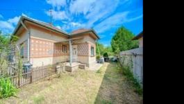 Eladó családi ház Vecsés