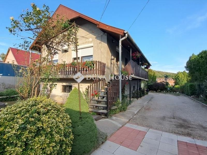 Eladó családi ház Mende