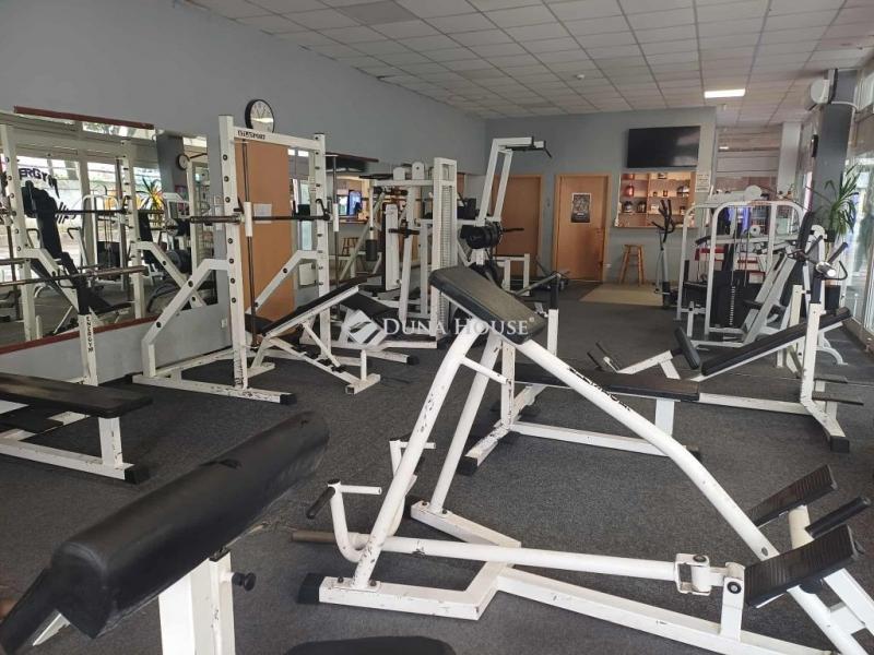 Eladó utcai bejáratú üzlethelység Miskolc