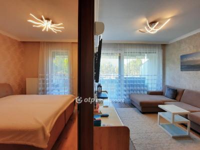 Eladó lakás Siófok