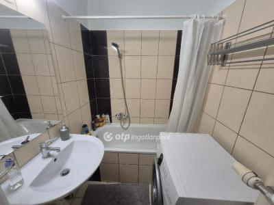 Eladó lakás Pécs