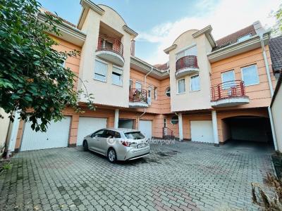 Eladó lakás Debrecen