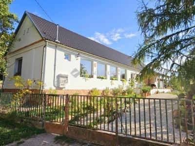 Eladó családi ház Baksa