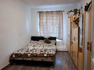 Eladó családi ház Tura