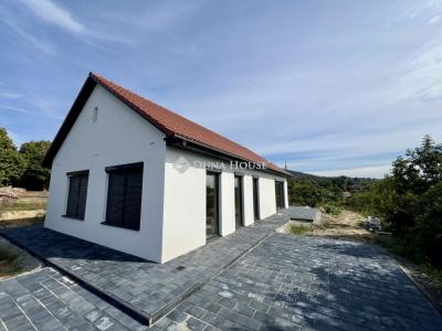 Eladó családi ház Pécs