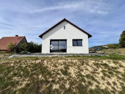 Eladó családi ház Pécs