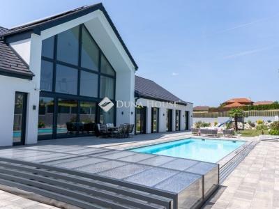 Eladó családi ház Szada