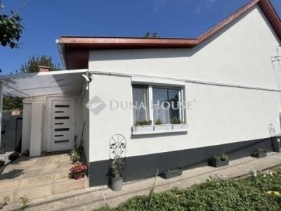 Eladó családi ház Vecsés