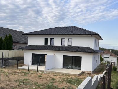 Eladó ikerház Pécel