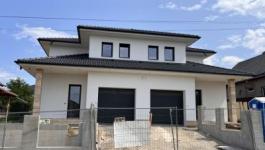 Eladó ikerház Pécel