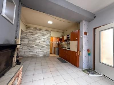 Eladó családi ház Monor