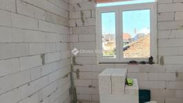 Eladó lakás Cegléd