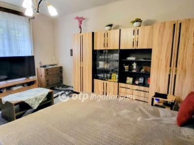 Eladó családi ház Győr