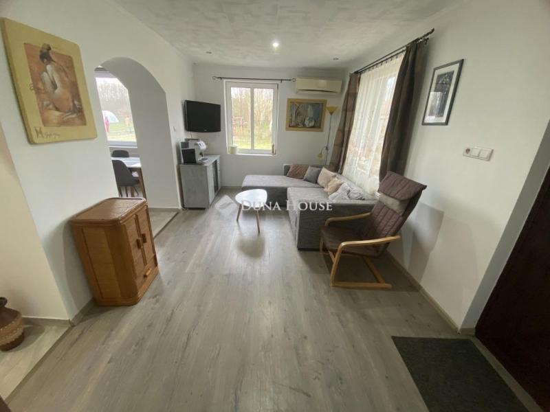 Eladó családi ház Ladánybene