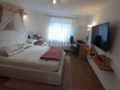 Eladó családi ház Budapest