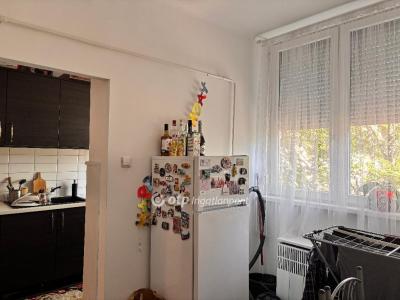 Eladó lakás Szolnok