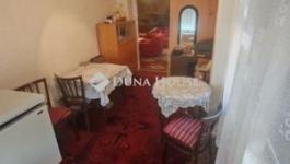 Eladó családi ház Úri