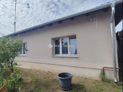 Eladó házrész Vecsés