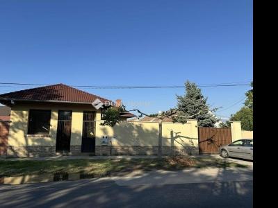 Eladó családi ház Nagykőrös
