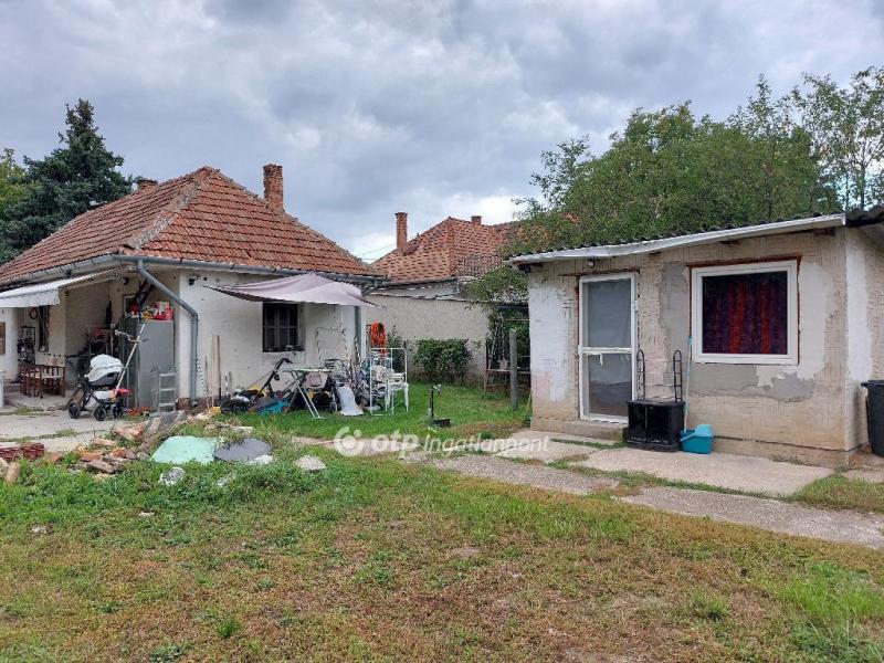 Eladó családi ház Gödöllő