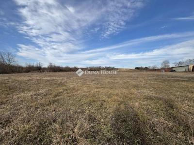 Eladó lakóövezeti telek Maglód