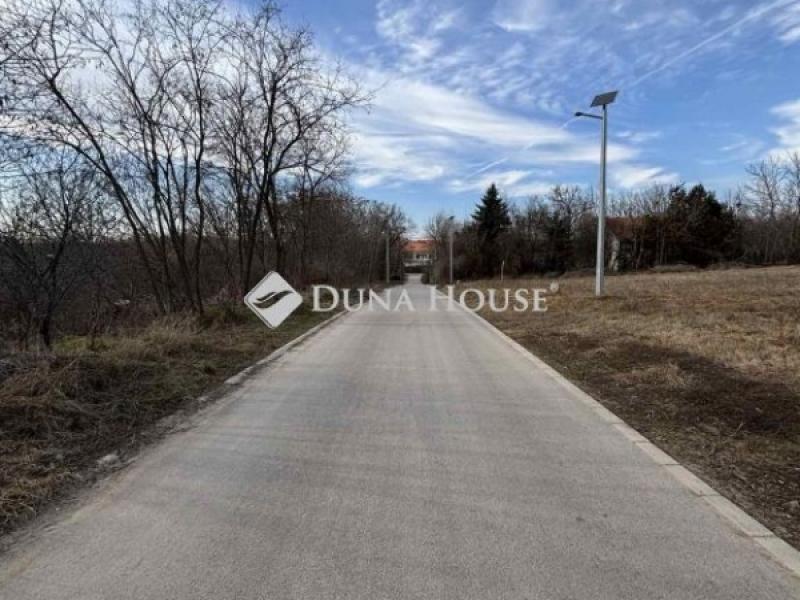 Eladó lakóövezeti telek Maglód