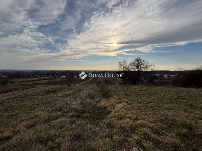 Eladó lakóövezeti telek Maglód