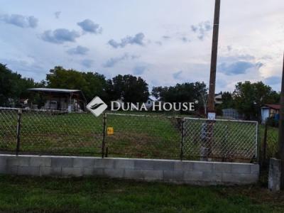 Eladó üdülőövezeti telek Tóalmás