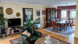 Eladó családi ház Esztergom