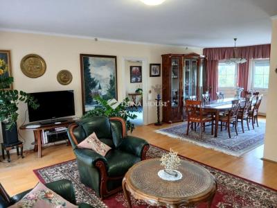 Eladó családi ház Esztergom