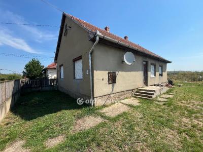 Eladó családi ház Balmazújváros