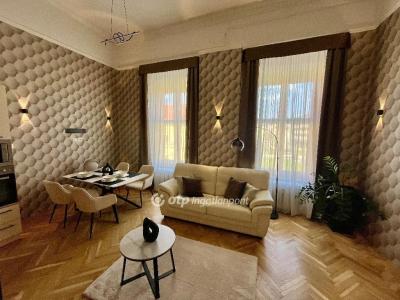 Eladó lakás Debrecen