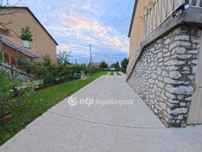 Eladó lakás Mezőkövesd