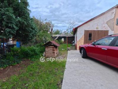 Eladó lakás Mezőkövesd