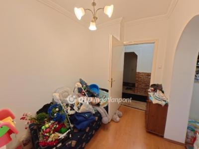 Eladó lakás Mezőkövesd