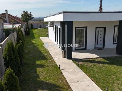 Eladó családi ház Érd