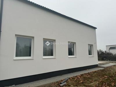 Eladó lakás Ráckeve