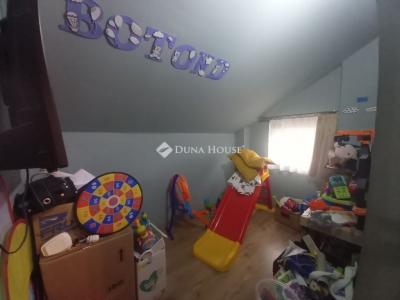 Eladó családi ház Fót