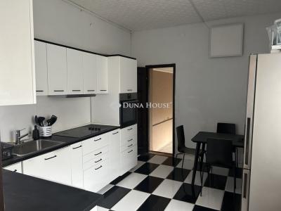 Eladó családi ház Székesfehérvár