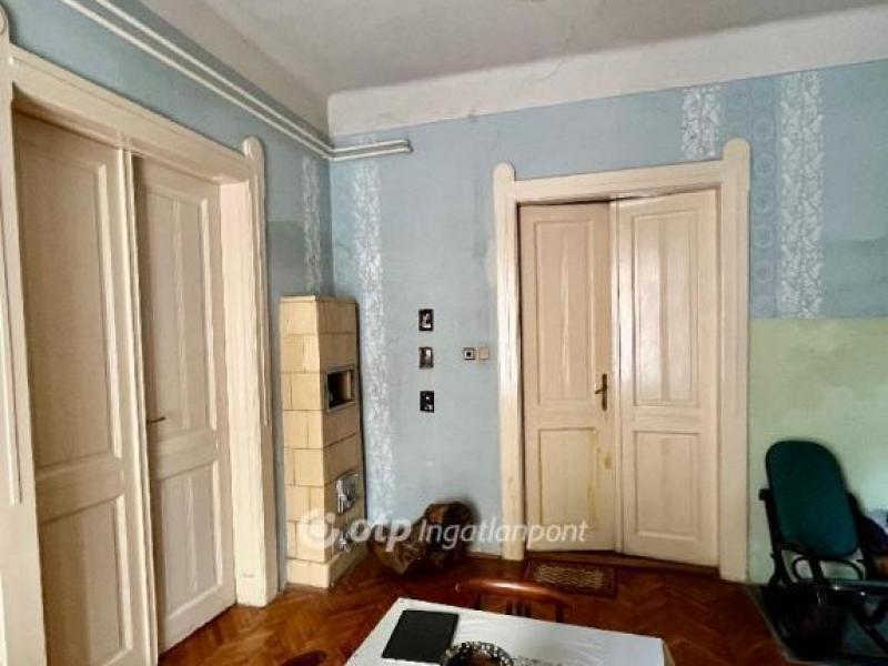 Eladó lakás Pécs