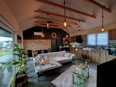 Eladó családi ház Pécs