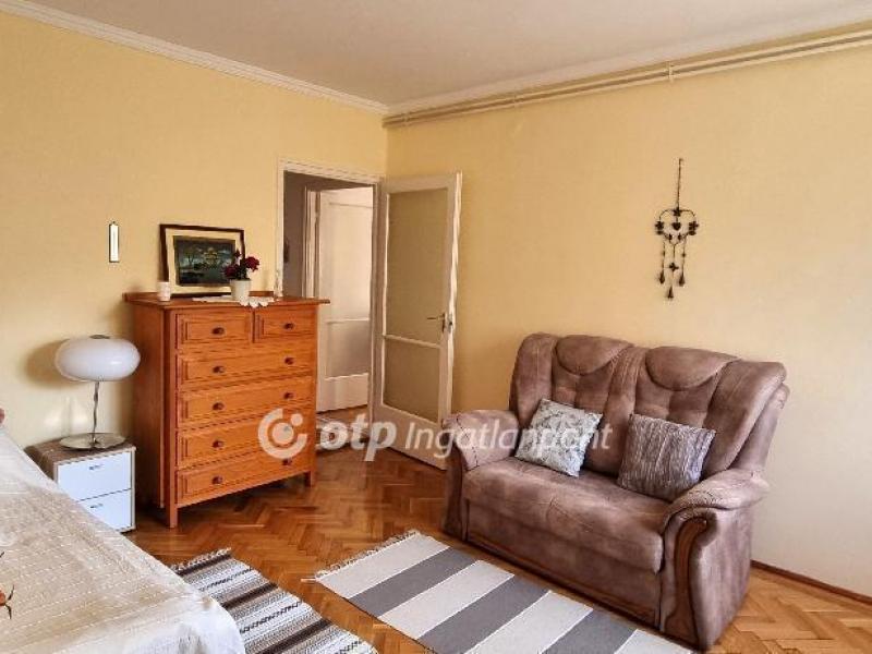 Eladó lakás Nádudvar