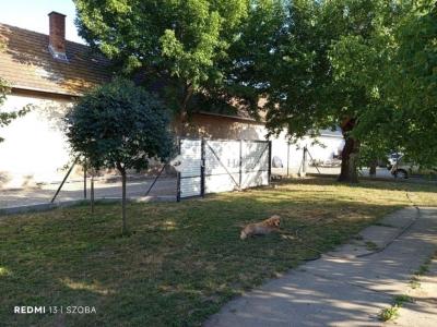 Eladó házrész Vecsés